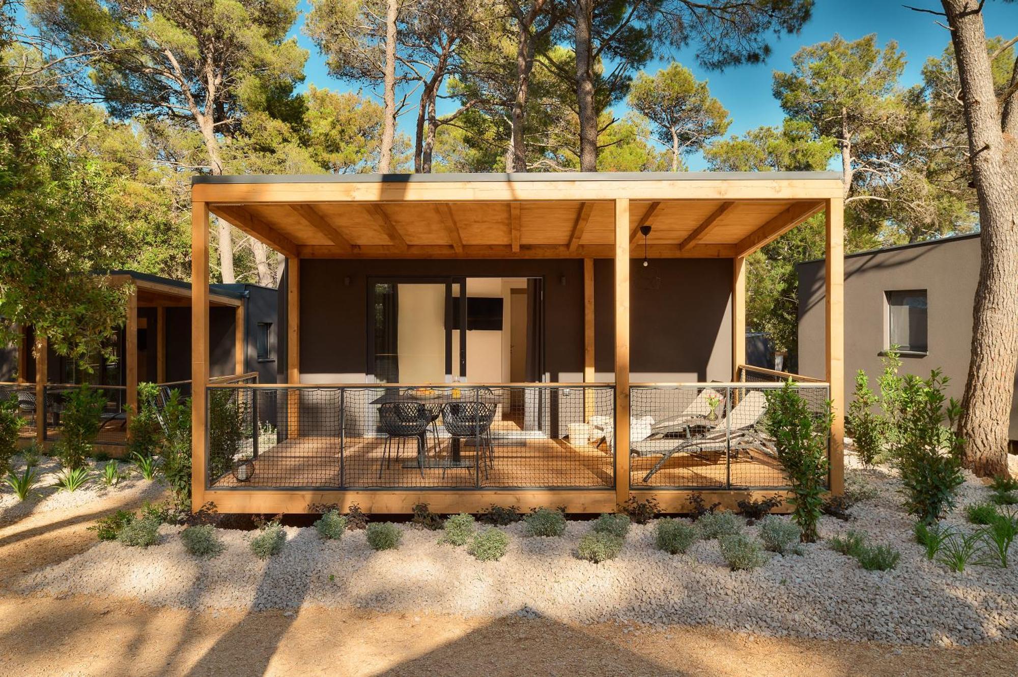 Pine Beach Pakostane Glamping Homes Eksteriør bilde