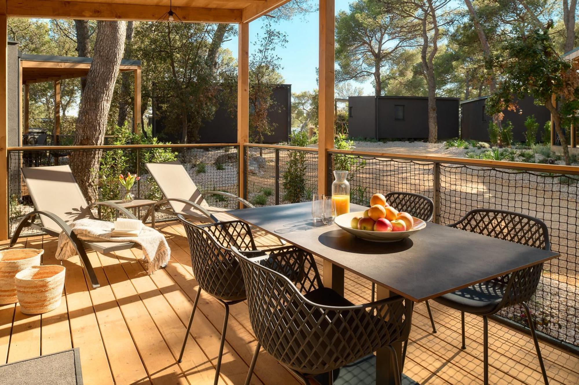 Pine Beach Pakostane Glamping Homes Eksteriør bilde