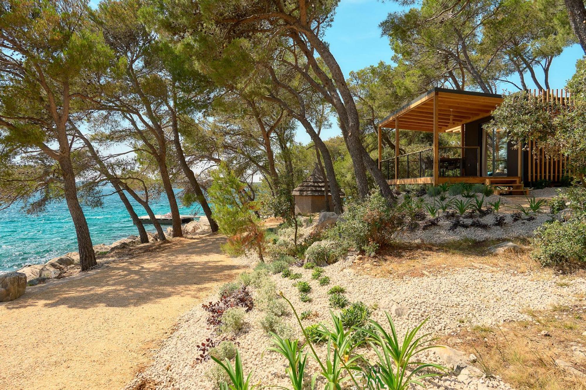 Pine Beach Pakostane Glamping Homes Eksteriør bilde
