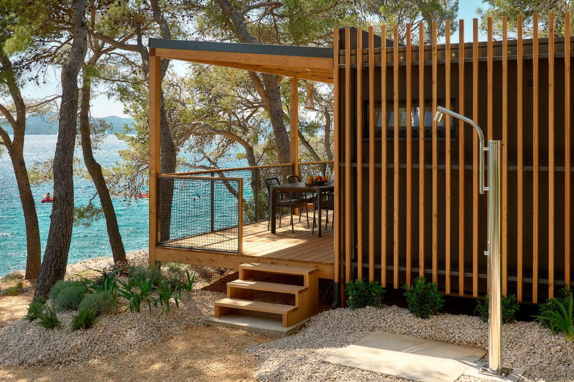 Pine Beach Pakostane Glamping Homes Eksteriør bilde